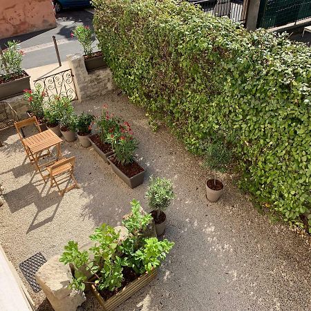 Les Lauriers Apartment LʼIsle-sur-la-Sorgue Exterior foto